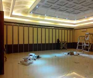 partisi pintu lipat